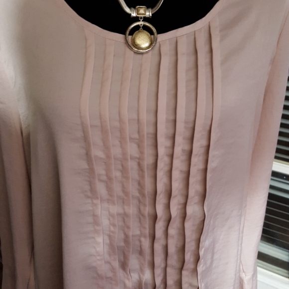 Versona light heather pink long sleeve blouse bell cuff size Large EUC - Picture 2 of 4